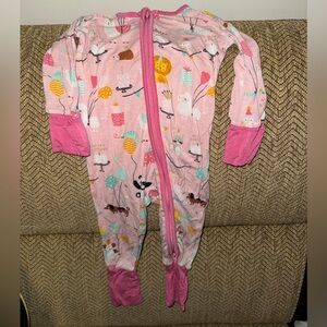 Little sleepies party animals 3-6 months